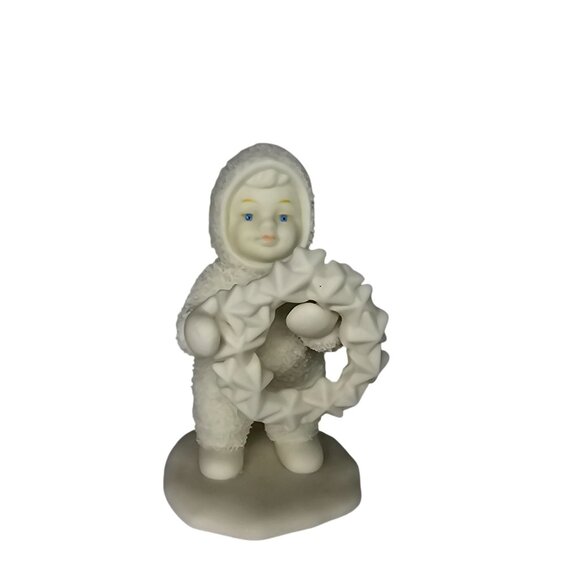 Department 56 Snowbabies Figurine Holding Star Wreath christmas collectible - Picture 9 of 10